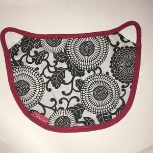 Infantino reversible carrier bib